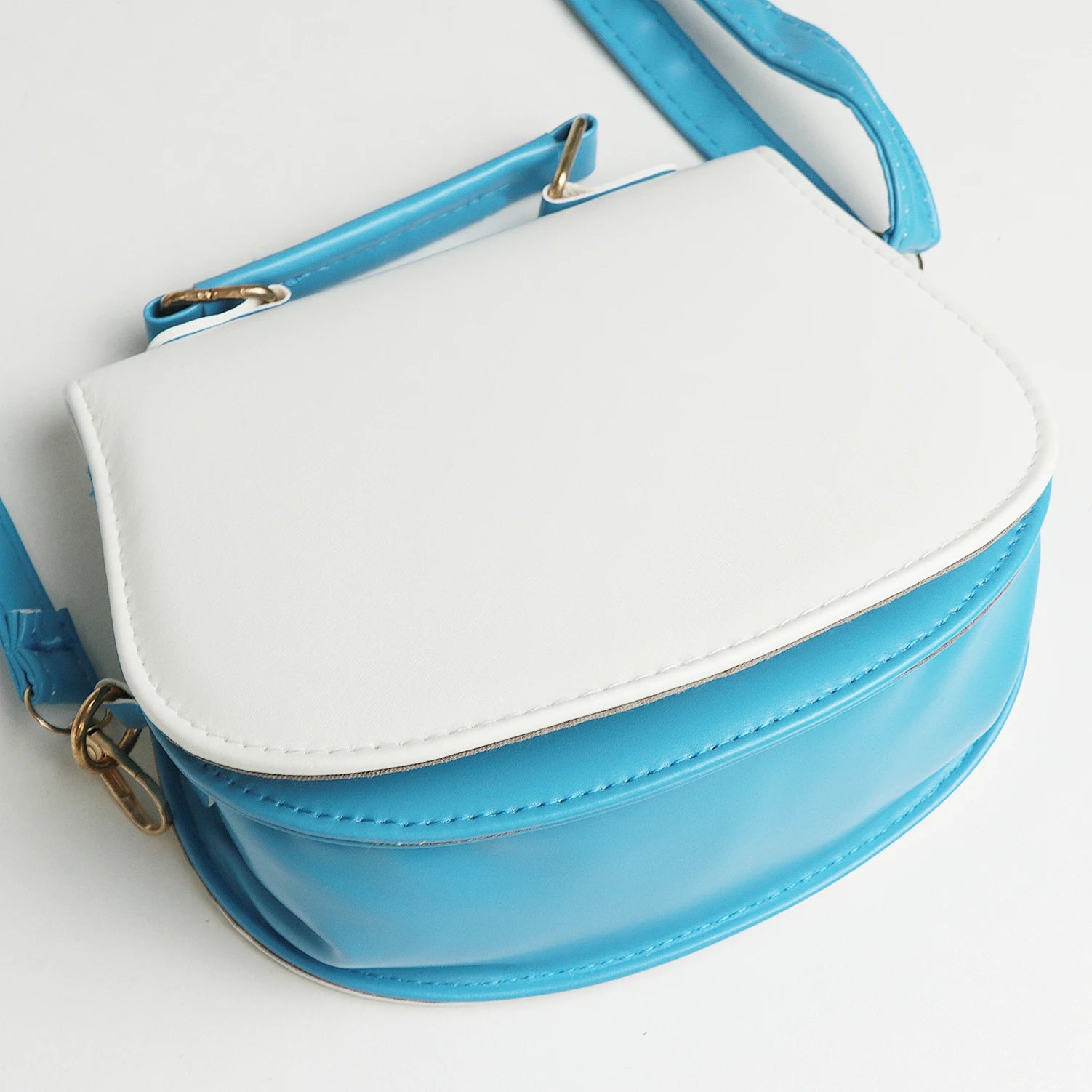 Underarm Handbag